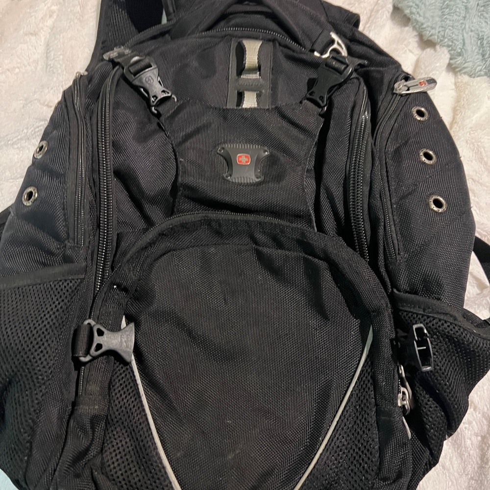 Swiss Gear Air Flow Stylish Black Backpack for Men